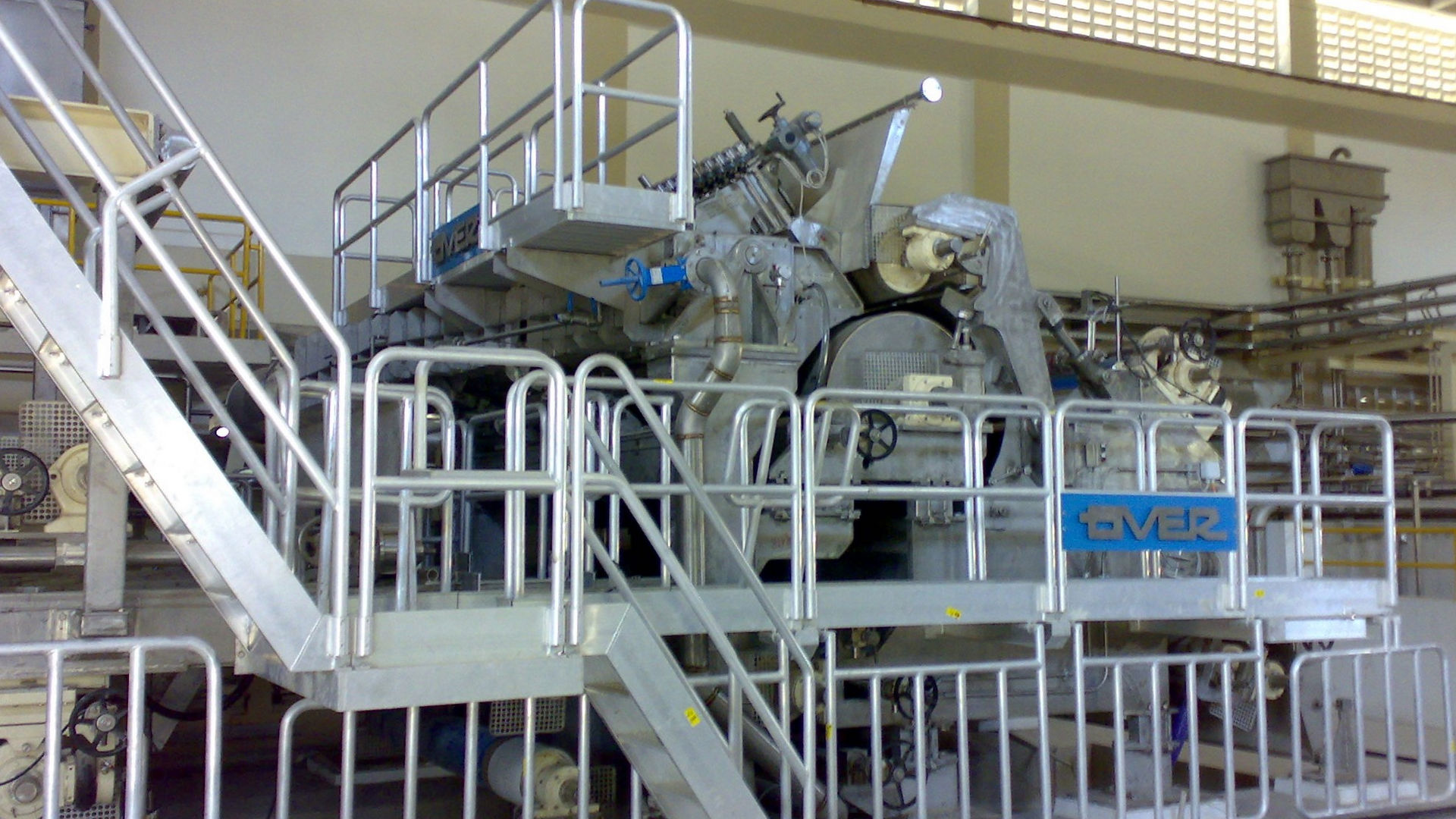 TISSUE MACHINE OVER CR B15